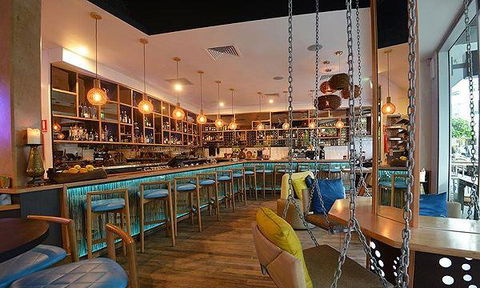 Jamm Dining & Bar - Accommodation Main Beach 8