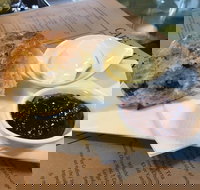 Cravings - Accommodation Main Beach