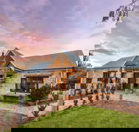 The Cellar by Gilbert - Accommodation Main Beach