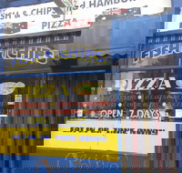 Hard Rubbish - Accommodation Main Beach