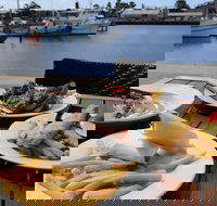 Hooked Restaurant and Grill - Accommodation Main Beach