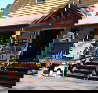 Leanne's Cafe - Accommodation Main Beach