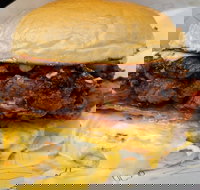 Sneaky Burger - Accommodation Main Beach