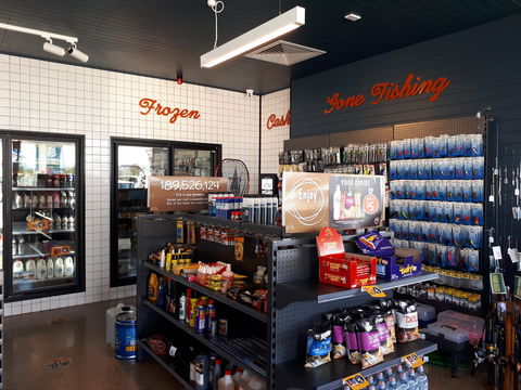 South West Fuel And Cafe - Accommodation Main Beach 2