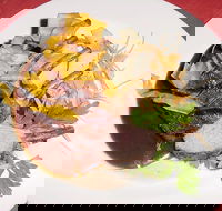 Stapleton's Restaurant - Accommodation Main Beach