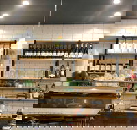 Trims Restaurant - Accommodation Main Beach