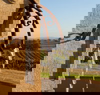 Thomas Allen Wines - Accommodation Main Beach