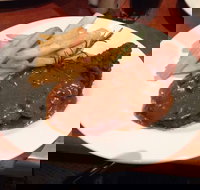 Crown Inn - Accommodation Main Beach