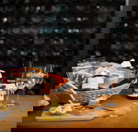 Shut the Gate Wines - Accommodation Main Beach