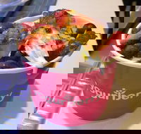 Yogurberry - Castle Hill - Accommodation Main Beach