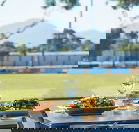 Lara Sporting Club - Accommodation Main Beach