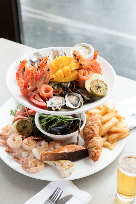 Lorne Hotel - Accommodation Main Beach 1