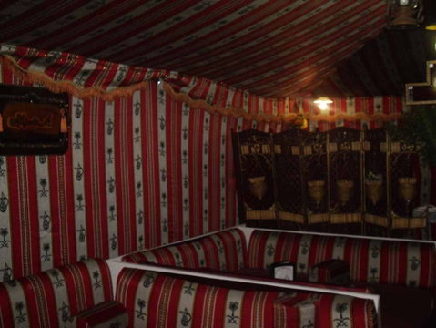 Roza Restaurant - Accommodation Main Beach 0