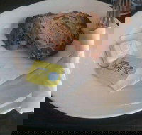 Samovar - Accommodation Main Beach