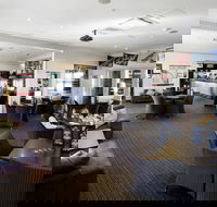 Horse  Jockey Hotel - Accommodation Main Beach