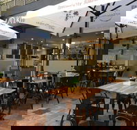 Mad Kitchen  Co. - Accommodation Main Beach