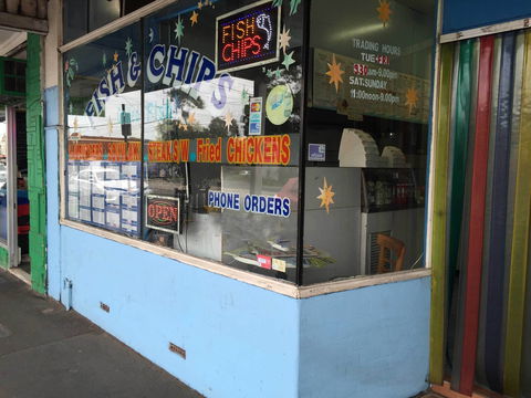 HD Con's Fish & Chips - Accommodation Main Beach 0