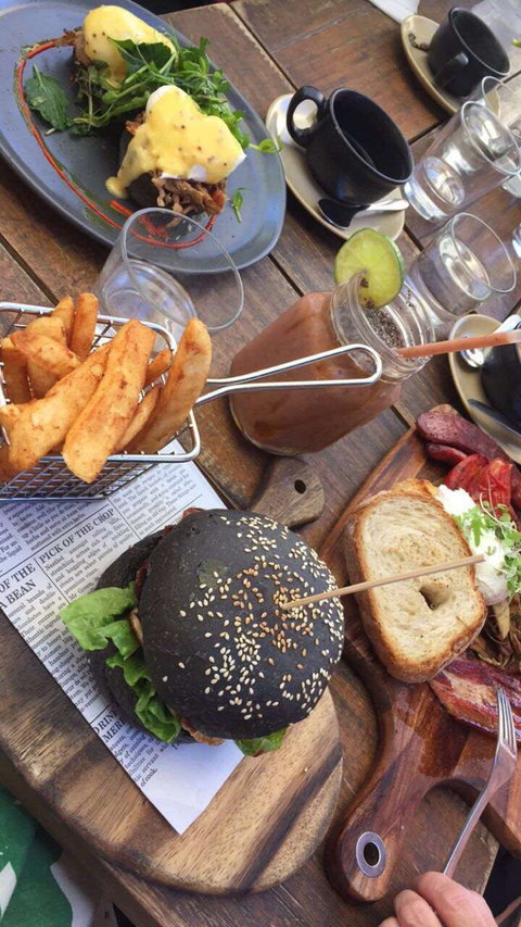 Kinky Lizard Espresso Bar - Accommodation Main Beach 0