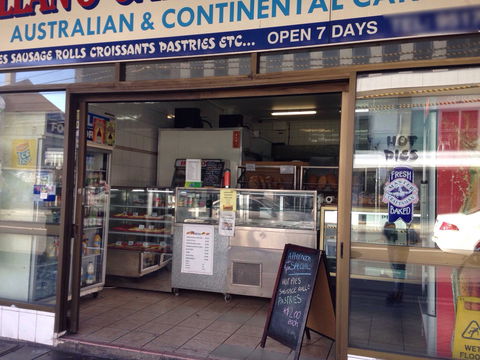 Allan's Cake Hot Bread - Accommodation Main Beach 0