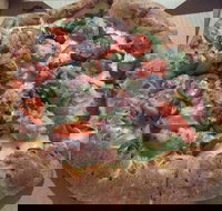 Hache - Accommodation Main Beach