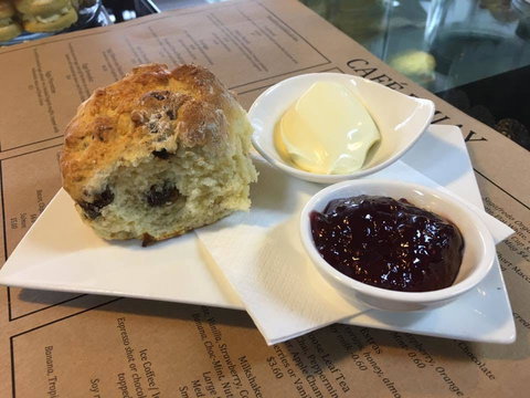 Larder - Accommodation Main Beach 0