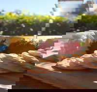 The Vines Cafe Bar amp Restaurant - Accommodation Main Beach