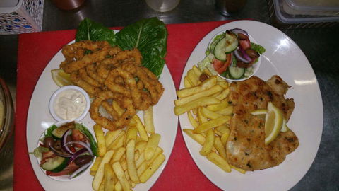 Uncle Leo's Pizza Bistro - Accommodation Main Beach 0