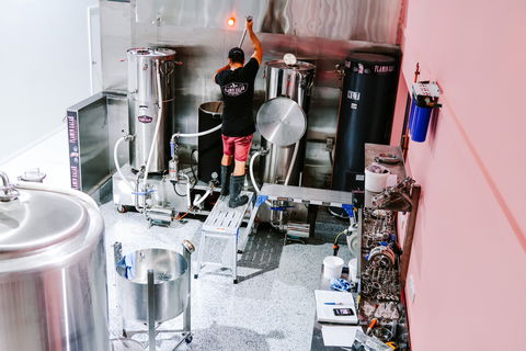 Flamin Galah Brewing Co - Accommodation Main Beach 0