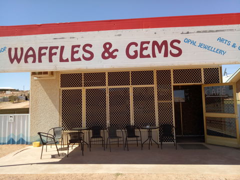 Waffles & Gems - Accommodation Main Beach 0