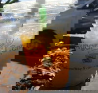 Monkey Cane - Accommodation Main Beach