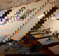 Youngman Cafe - Accommodation Main Beach