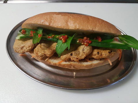 Little Hanoi Cafe - Accommodation Main Beach 0