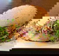 The Rare Pear - Holland Park - Accommodation Main Beach