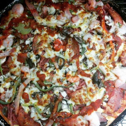 413 Fahrenheit Pizza - Accommodation Main Beach 0