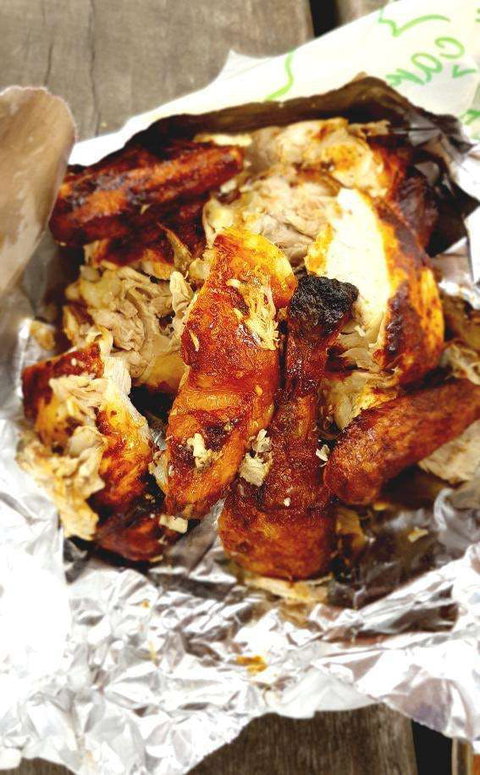 Jums - Accommodation Main Beach 0