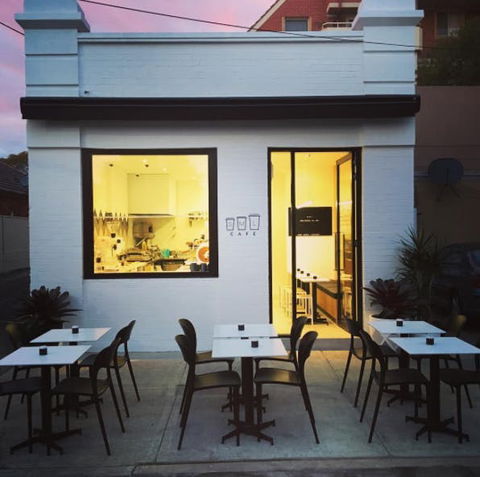 SML Cafe - Accommodation Main Beach 0