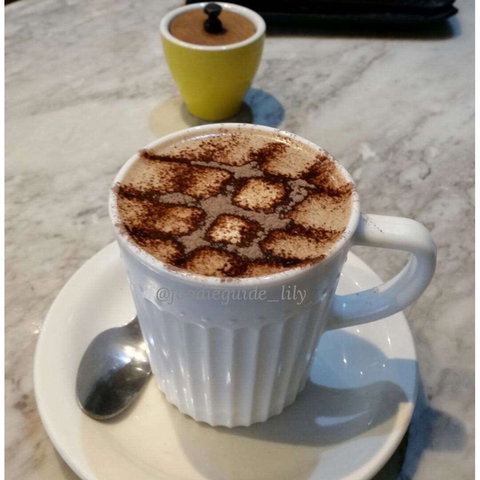 Sussa Coffee House - Accommodation Main Beach 0