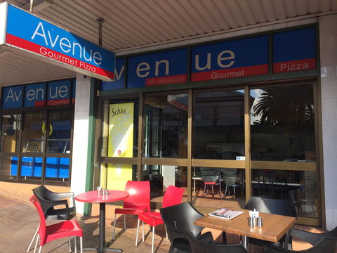 Avenue Gourmet Pizza - Accommodation Main Beach 0