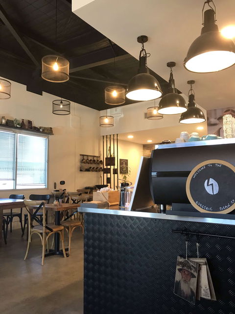 Electric Bean - Accommodation Main Beach 0