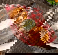 Madam Woo - Kingston - Accommodation Main Beach