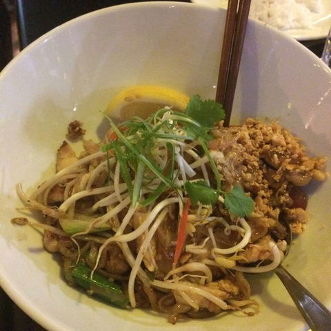 Panwa Thai Restaurant - Accommodation Main Beach 0