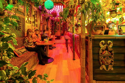 The Luwow - Accommodation Main Beach 1