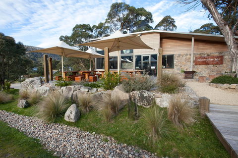 Alpine Larder Cafe - Accommodation Main Beach 0