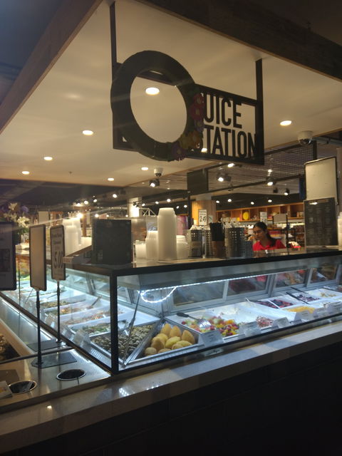 Fruitezy Juice Station - Accommodation Main Beach 0