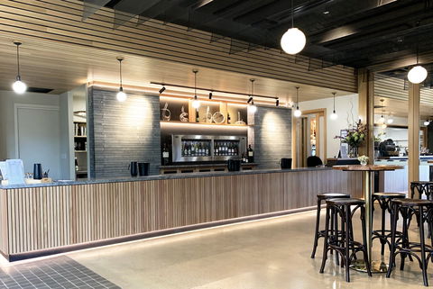 Pikes Wines - Accommodation Main Beach 1