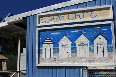 Artizan Specialty Coffee Roasters - Accommodation Main Beach 0