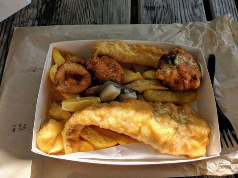 Cornell Seafood- Blue Fin - Accommodation Main Beach 0