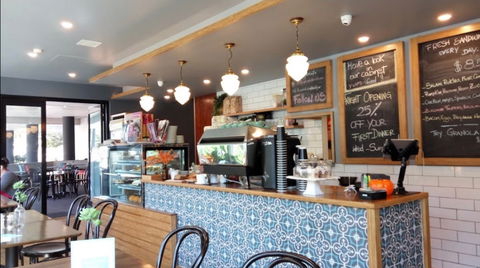 RGB Cafe & Restaurant - Accommodation Main Beach 0