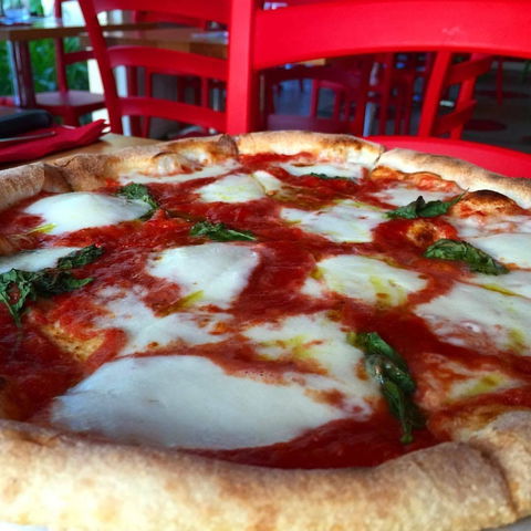 Rosso Pomodoro - Balmain - Accommodation Main Beach 0