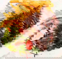 Sarvi Pizzeria  Restaurant - Accommodation Main Beach